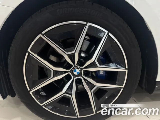 BMW 5 Series G60 — Фото автомобиля 5