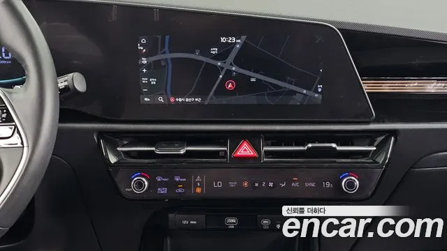 Kia Niro The All New Niro Signature — Фото автомобиля 13