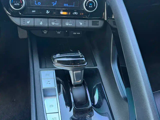 Hyundai Elantra — Фото автомобиля 14