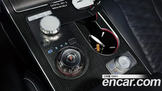 Genesis GV80 — Фото автомобиля 9