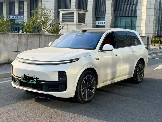 Фотография автомобиля — Li Auto L9