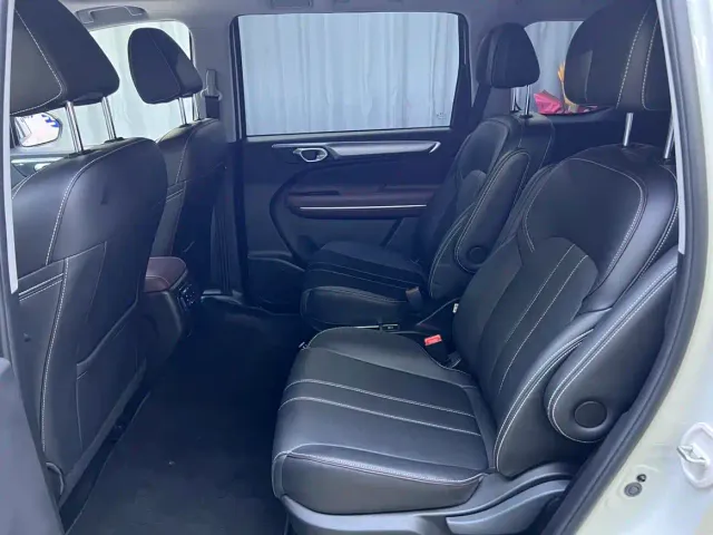 GAC Trumpchi M6 — Фото автомобиля 15