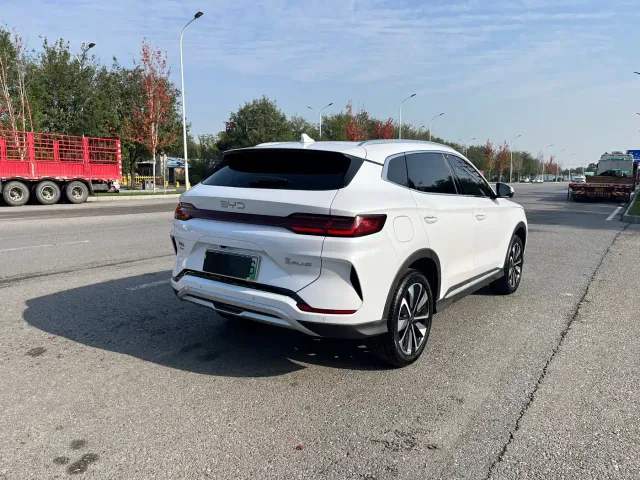 BYD Song PLUS — Фото автомобиля 20