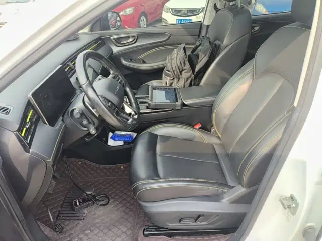 Roewe Roewe RX5 New Energy 2021 Model ePLUS National Trend Ronglin Luxury Edition — Фото автомобиля 14