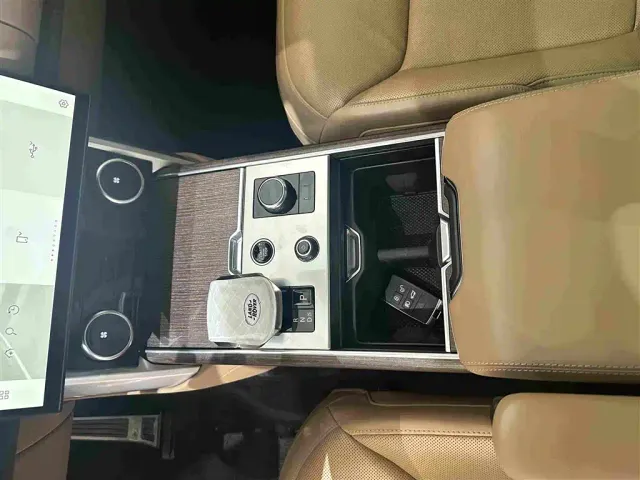 Land Rover Range Rover — Фото автомобиля 10