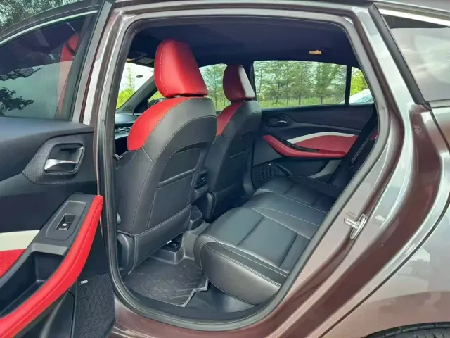 MG MG5 2021 300TGI DCT Youth Luxury Trend Edition — Фото автомобиля 5