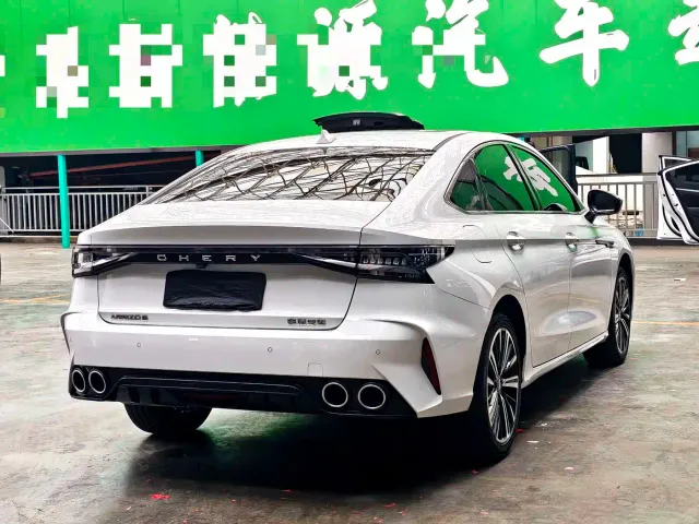 Chery Arrizo 8 — Фото автомобиля 13