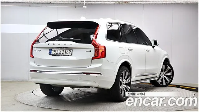 Volvo XC90 Generation 2 — Фото автомобиля 2