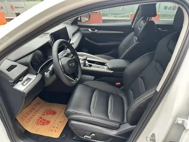 Geely Xingrui — Фото автомобиля 4