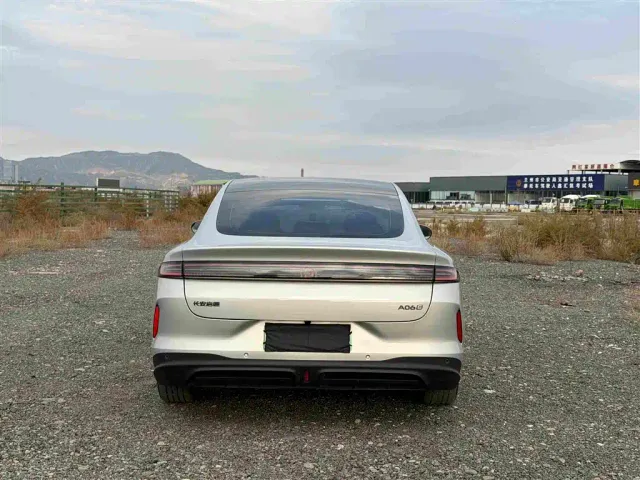 Changan Qiyuan A06 — Фото автомобиля 5