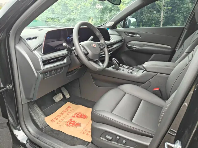 Cadillac XT4 — Фото автомобиля 6