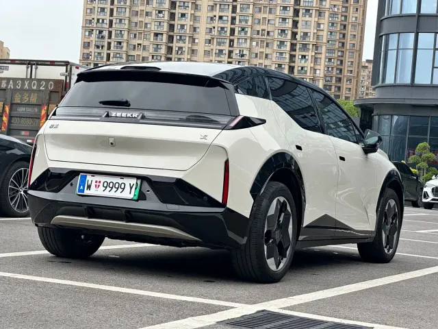 Zeekr X — Фото автомобиля 7