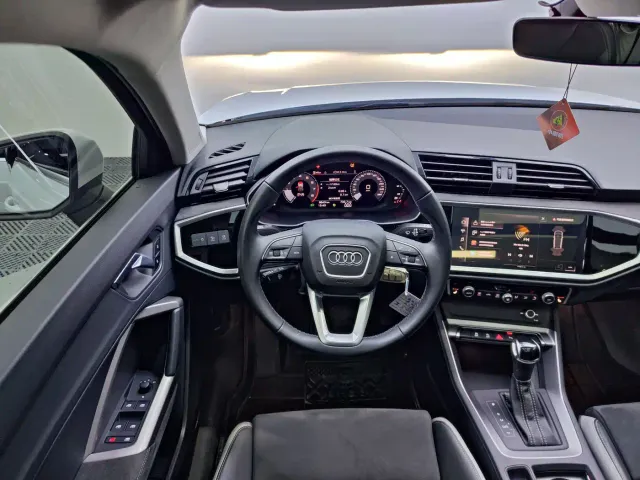 Audi Q3 — Фото автомобиля 15