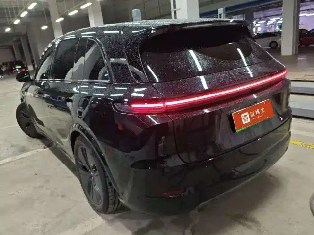Li Auto L7 — Фото автомобиля 3