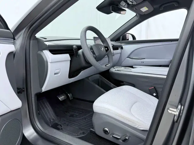 Arcfox Alpha T5 — Фото автомобиля 4