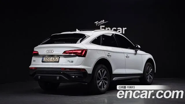 Audi Q5 40 TDI quattro Sportback — Фото автомобиля 2