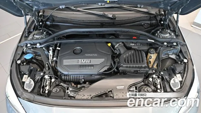 BMW 1 Series F40 — Фото автомобиля 6