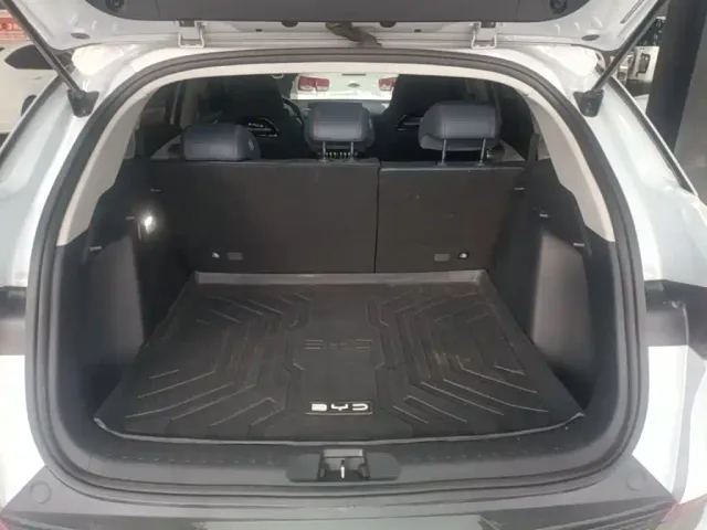 BYD Yuan PLUS — Фото автомобиля 18