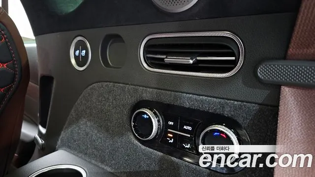 Genesis GV80 2.5T Бензин AWD — Фото автомобиля 30