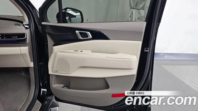 Kia Carnival — Фото автомобиля 14