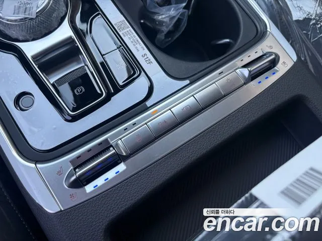 Kia Carnival Generation 4 — Фото автомобиля 19