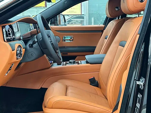 Rolls-Royce Ghost — Фото автомобиля 8