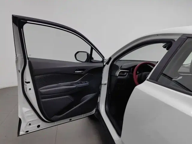 Toyota IZOA — Фото автомобиля 8