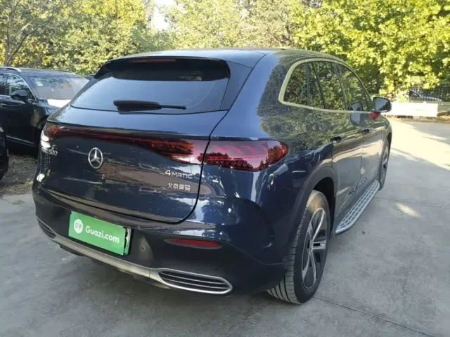 Mercedes-Benz EQE SUV — Фото автомобиля 6