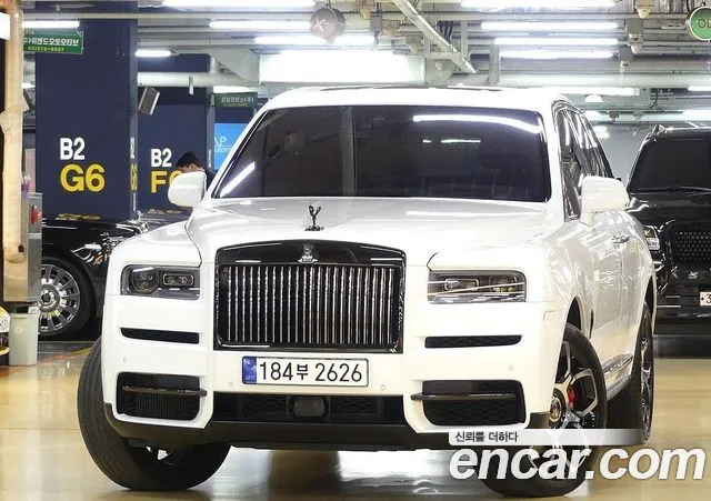 Фотография автомобиля — Rolls-Royce Cullinan