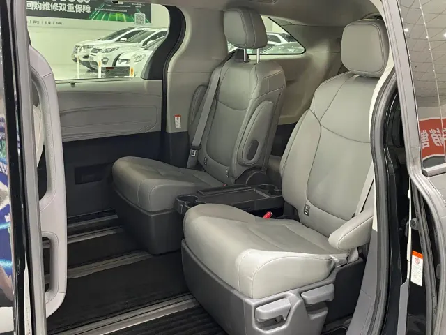 Toyota Granvia — Фото автомобиля 5