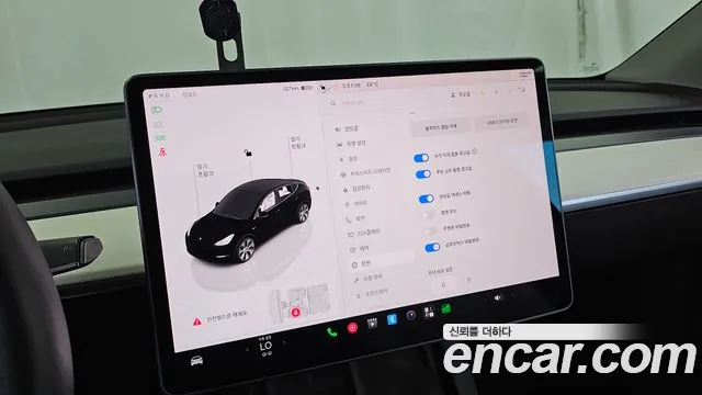 Tesla Model Y — Фото автомобиля 17