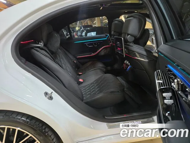 Mercedes-Benz S-Class — Фото автомобиля 16