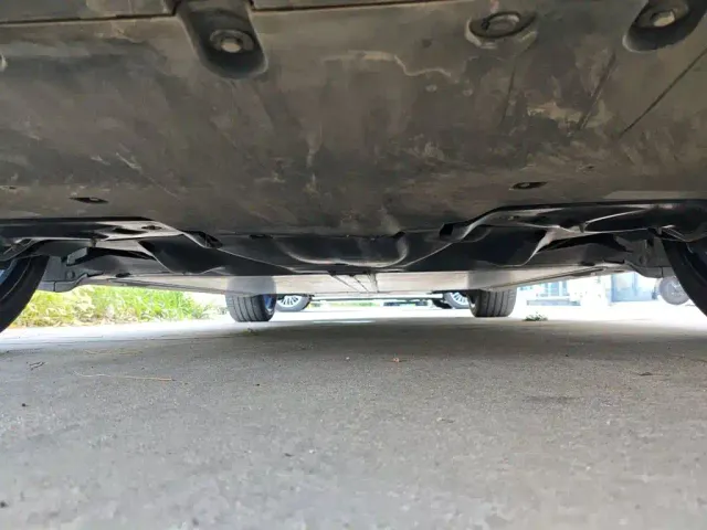 Tesla Model Y — Фото автомобиля 21