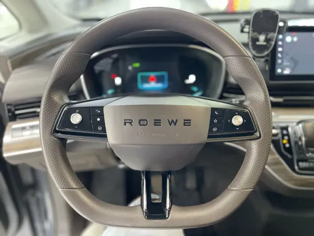 Roewe iMAX8 — Фото автомобиля 15