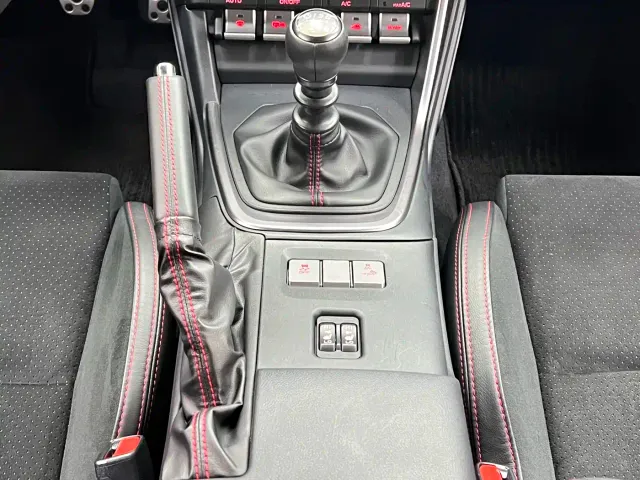 Subaru BRZ — Фото автомобиля 15