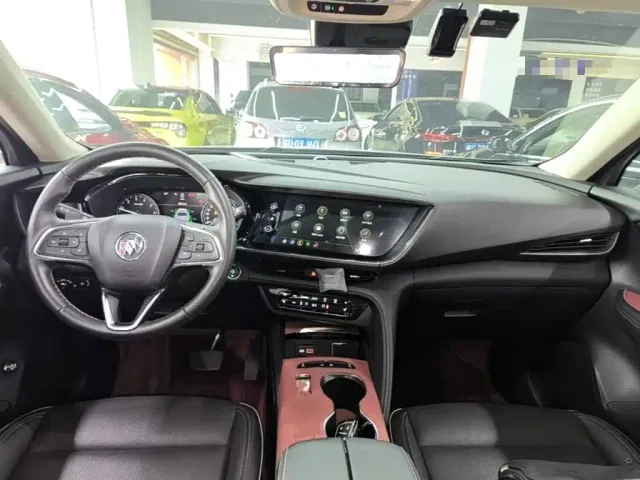 Buick Envision Plus — Фото автомобиля 9