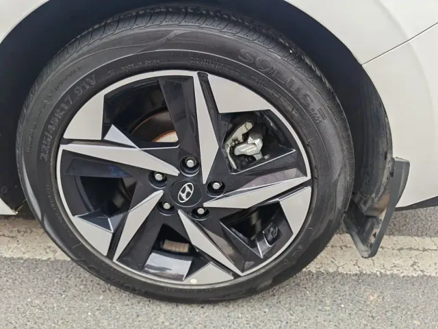 Hyundai Elantra — Фото автомобиля 11