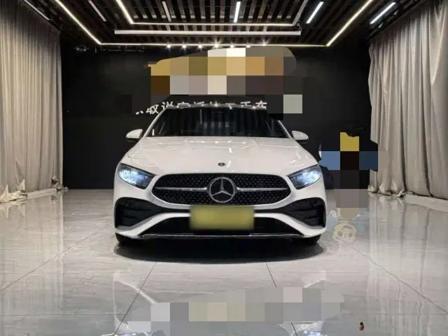 Mercedes-Benz A-Class — Фото автомобиля 24