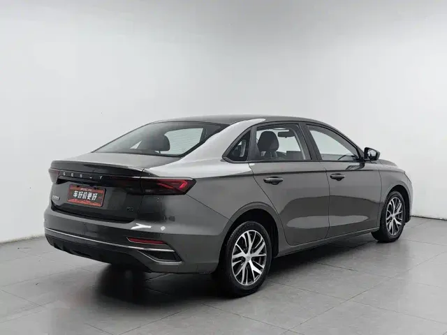Geely Emgrand — Фото автомобиля 2