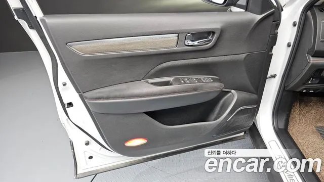 Renault-KoreaSamsung QM6 Новый QM6 2.0 GDe Première 2WD — Фото автомобиля 24