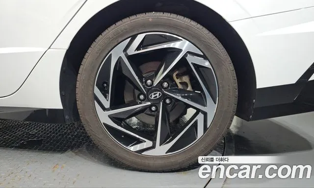 Hyundai Sonata — Фото автомобиля 6