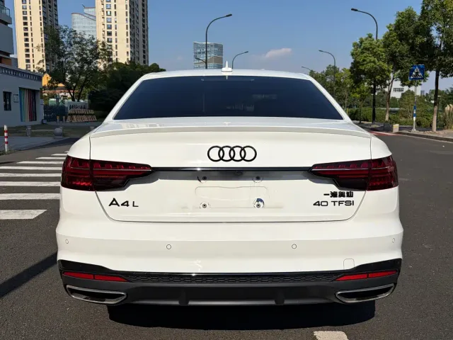 Audi A4L — Фото автомобиля 4