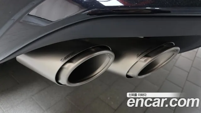 Lamborghini Urus — Фото автомобиля 19