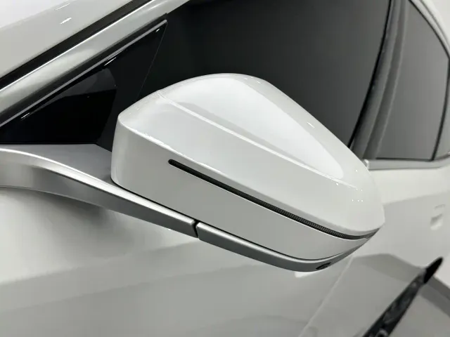 BMW 5 Series — Фото автомобиля 22