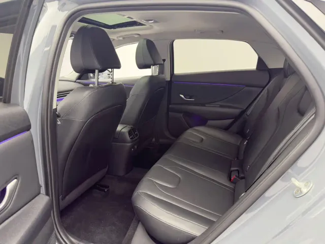 Hyundai Elantra — Фото автомобиля 9