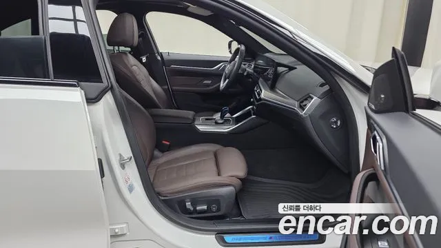 BMW i4 — Фото автомобиля 6