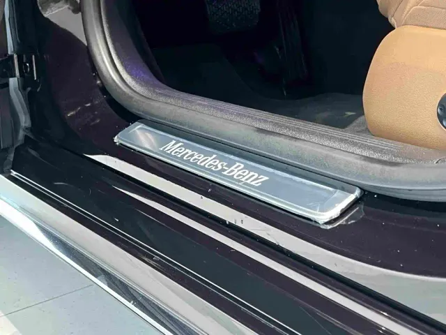 Mercedes-Benz E-Class — Фото автомобиля 29