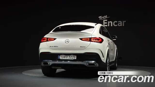 Mercedes-Benz GLE-Class — Фото автомобиля 4