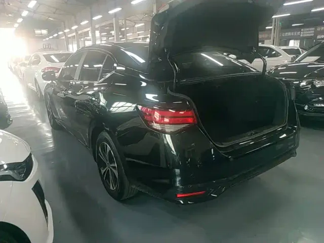 Nissan Sylphy — Фото автомобиля 4