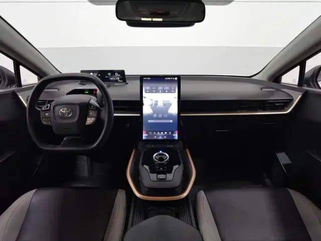 Toyota bZ3 — Фото автомобиля 5